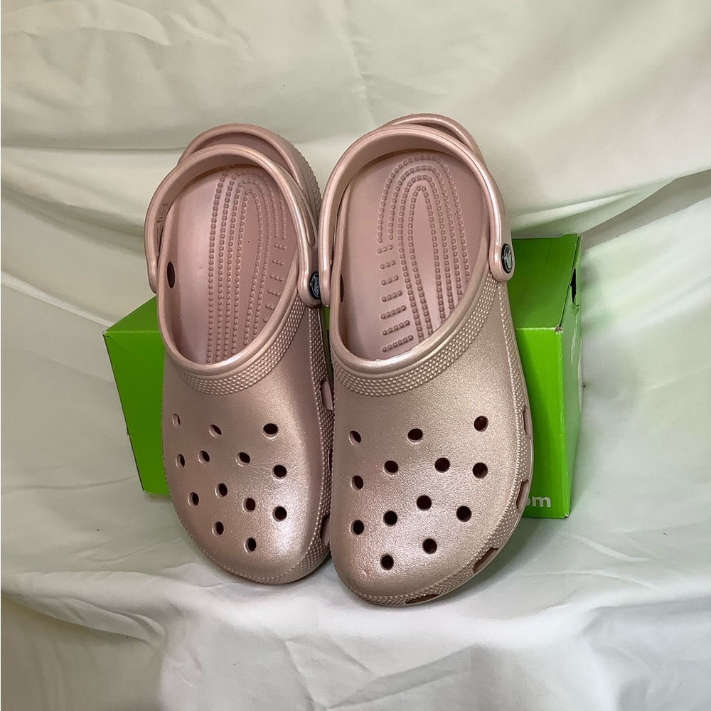🛍️SOLD🛍️ Metallic Pink CROCS Clogs